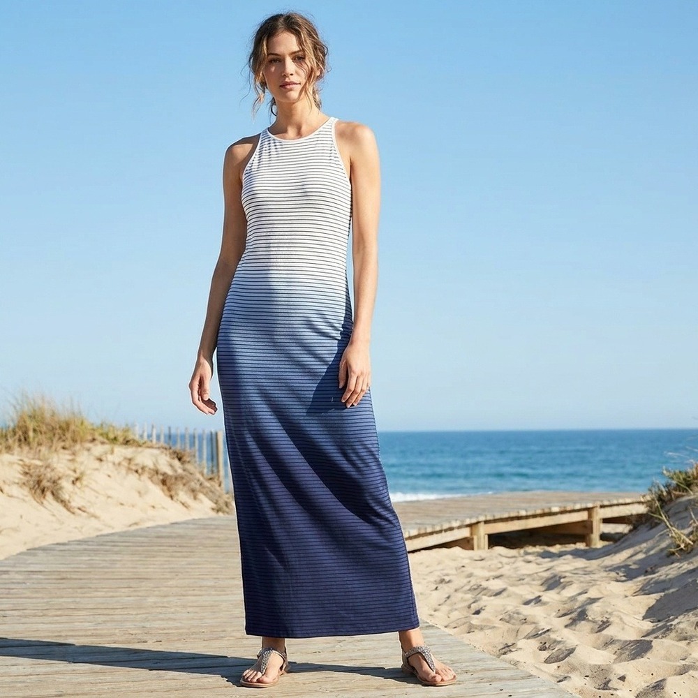 Athleta Maxi Dress Womensโ Medium Blue White Ombre Striped Sleeveless Racerback